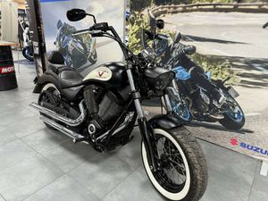 VICTORY MOTORCYCLE HIGH BALL 106