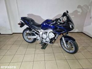 YAMAHA FZ6