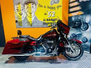 HARLEY-DAVIDSON TOURING STREET GLIDE 1868 SPECIAL 2017 1868 CM3 | MOTO ROUTIÈRE | 24 000 KM | ROUGE | 66000 PERPIGNAN