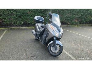 ? HONDA FORZA 300 – 2014 – 22 000 KM