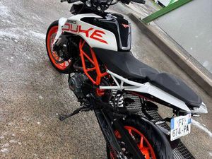 KTM DUKE 390