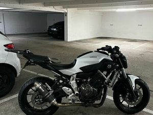 YAMAHA MT-07