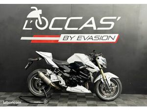 SUZUKI GSR 750 - À PARTIR DE 98/MOIS