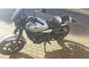 ROYAL ENFIELD GUERILLA 450 POMBAL