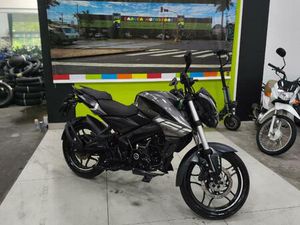 BAJAJ DOMINAR 160