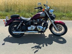 TRIUMPH BONNEVILLE AMERICA 908M