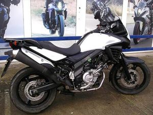 2014 SUZUKI V-STROM DL650 A. WHITE. ONLY 12300 MILES. 12M MOT.