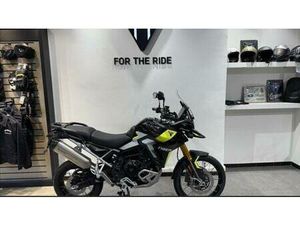 VENDO TRIUMPH TIGER 900 RALLY PRO (2024 - 26) USATA A ROMA (CODICE 9917884) - MOTO.IT