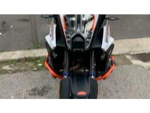 VENDO KTM 1290 SUPER ADVENTURE S (2022 - 25) USATA A MILANO (CODICE 9918175) - MOTO.IT