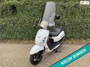 SYM FIDDLE 2 2 EURO5 WINDSCHERM SMOKE BETAAL MET IN3 — SCOOTERS | SYM — MARKTPLAATS