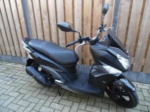 NIEUWE SYM JET14 45KM ACTIE GRATIS ART4*SLOT EN HELM 2026 — SCOOTERS | SYM — MARKTPLAATS