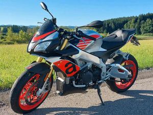 APRILIA TUONO V4 1100 RR