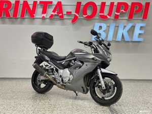 14 PÄIVÄN PALAUTUSOIKEUS - A-KORTTI - HUOLTOHISTORIA, RENKAISSA HYVIN PINTAA, KULUTUSOSAT KUNNOSSA,