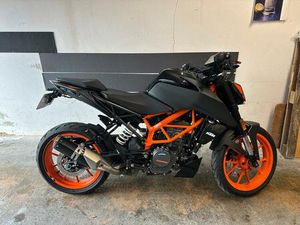 KTM DUKE 125