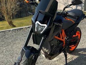 KTM 690 DUKE R