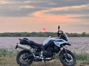 BMW F 800 GS ADVENTURE PETROL CLAW-SHIFTED X-RING EURO 5 (87 PS) 895 CC