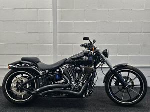 HARLEY-DAVIDSON SOFTAIL FXSB BREAKOUT 1690 CC