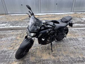 YAMAHA MT07 2018R SALON POLSKA ABS 16800KM ZADBANY LÓDŹ BALUTY