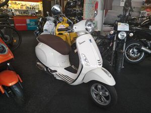 VESPA PRIMAVERA 50 / 4T 4VENTIL