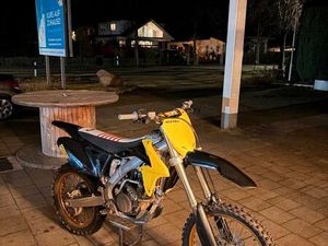 SUZUKI RMZ 250 2015 EINSPRITZER MOTOCROSS VOLLCROSS KEINE KTM ETC