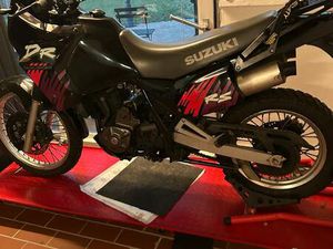 SUZUKI DR 650 RSE REISEENDURO