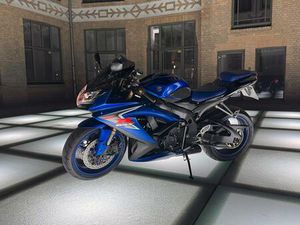 MOTORRAD GSXR-600 K9