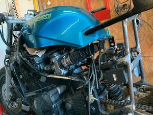 SUZUKI GSX 600 F BRENNKARRE