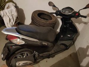 PIAGGIO FLY 125 MOTORROLLER