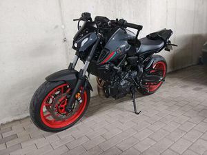 YAMAHA MT 07 2021