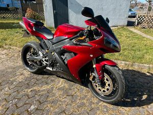 YAMAHA R1 RN12 FRISCHER SERVICE. WENIG KM