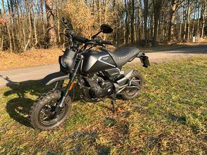 BRIXTON CROSSFIRE XS 125 SCHWARZ, 928KM, 1. HAND