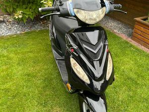 VERKAUFE EINEN ROLLER DER MARKE REX RS 460