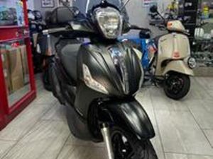 PIAGGIO BEVERLY 350 POLICE DA VETRINA GARANZIA 1 A