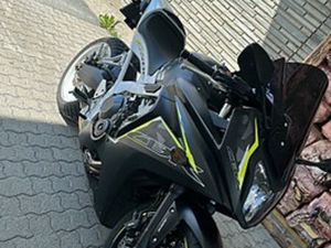 HONDA CBR 650F