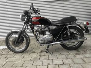 TRIUMPH 750 BONNEVILLE CANTON ZOUG -