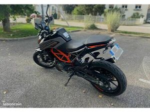 KTM DUKE 2022