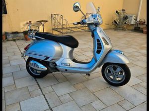 VESPA GTS 250