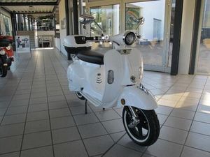 DREEMS AMALFI E-ROLLER, 45 KM/H