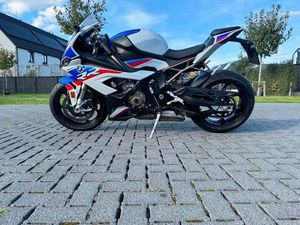 ② BMW S1000RR