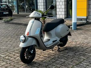 VESPA GTV 300