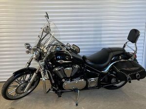 KAWASAKI VN 900 CUSTOM WENIG KM MIT VIEL EXTRAS