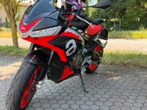 APRILIA TUONO 660
