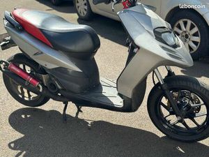 SCOOTER APRILIA