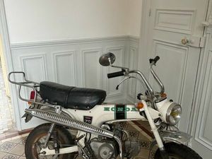 HONDA DAX ST70 MOTO VINTAGE