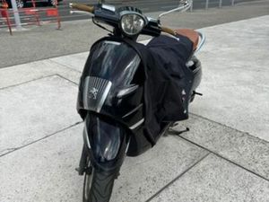 SUPERBE SCOOTER PEUGEOT DJANGO 50