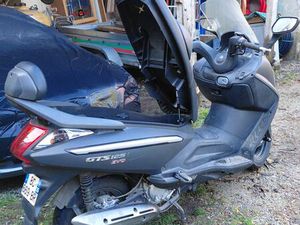 SCOOTER SYM 125 GTS