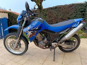 MOTO YAMAHA 660 XTR