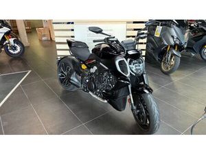 DUCATI DIAVEL V4