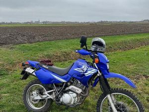 ② YAMAHA XT 600 E - 12.000KM