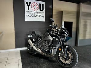 YAMAHA MT-10